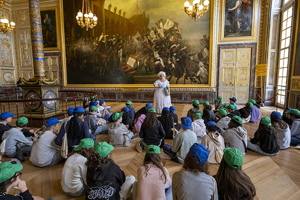Image pour Le Département a invité 1400 collégiens au château de Versailles